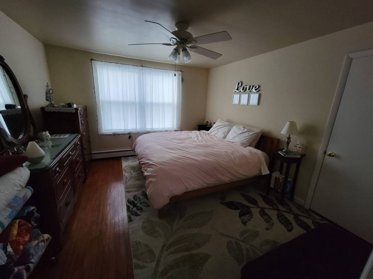 Apartment for rent at 418 Linden St, Jenkintown, PA 19046