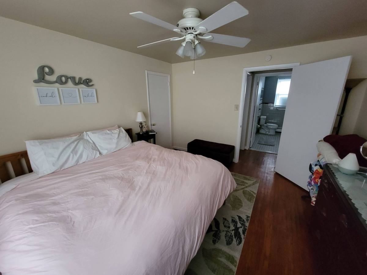 Apartment for rent at 418 Linden St, Jenkintown, PA 19046