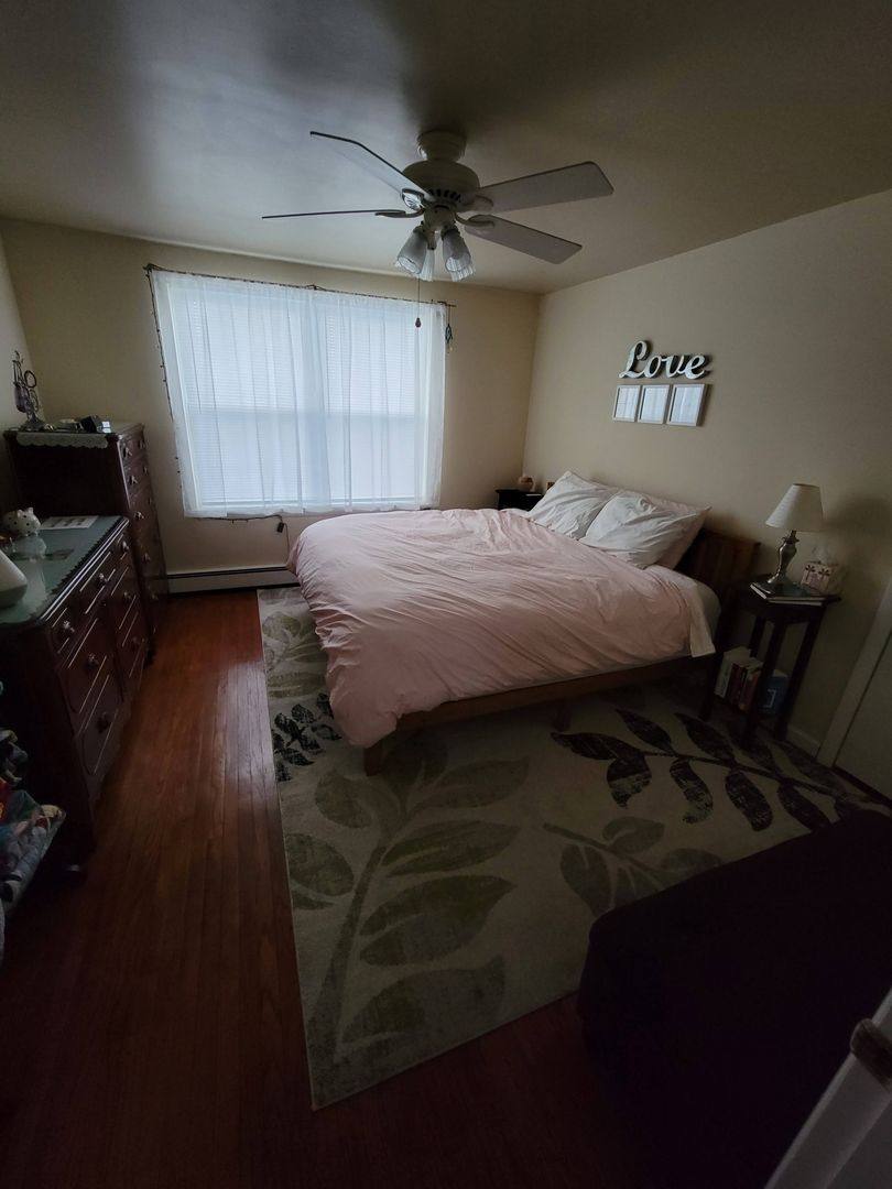 Apartment for rent at 418 Linden St, Jenkintown, PA 19046