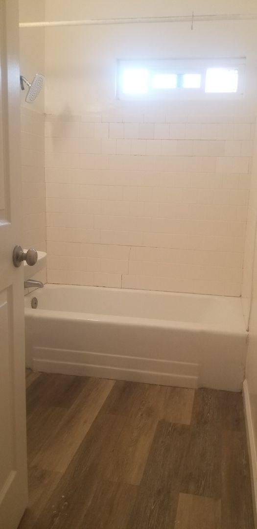 Apartment for rent at 3015 Glenwood Place, Bakersfield, CA 93306