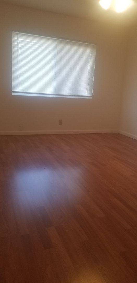 Apartment for rent at 3015 Glenwood Place, Bakersfield, CA 93306