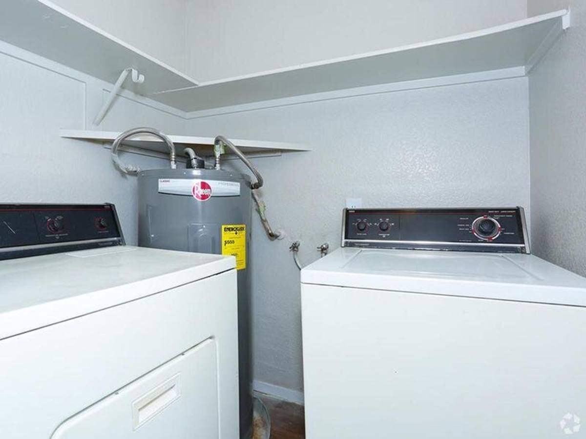Apartment for rent at 127 W Cypress St, Anaheim, CA 92805