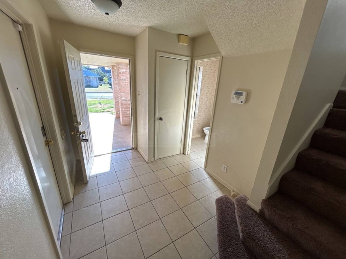 Townhouse for rent at 1307 Opal, Killeen, TX 76543