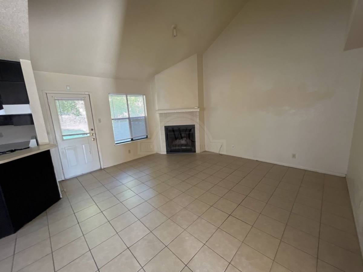 Townhouse for rent at 1307 Opal, Killeen, TX 76543