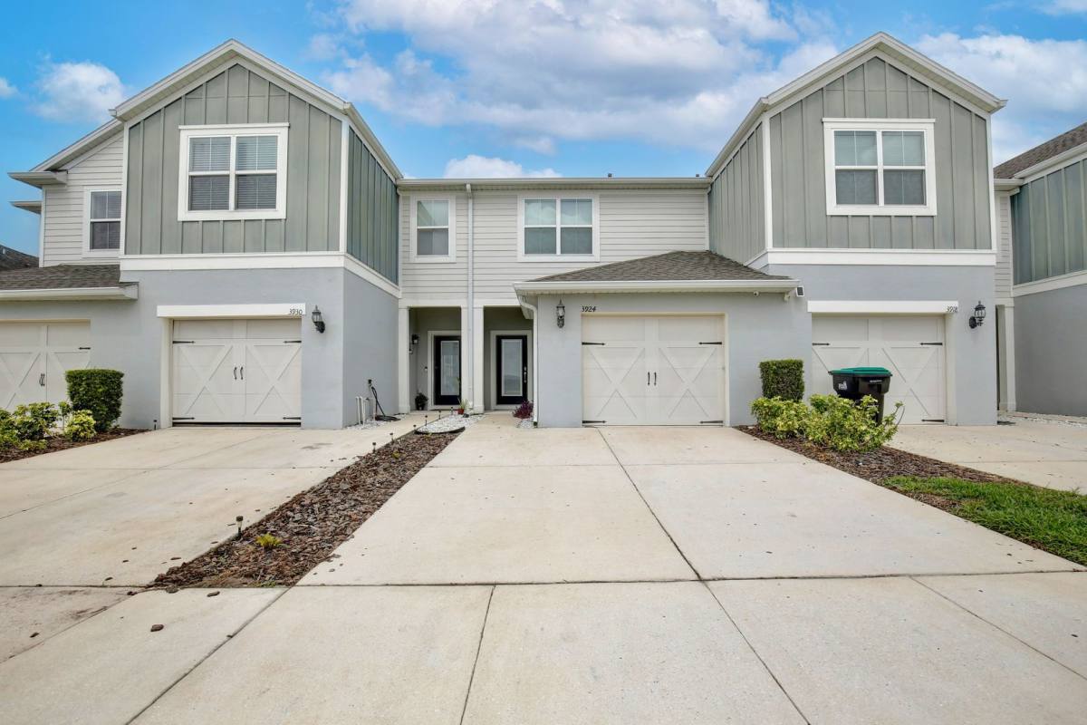 Townhouse for rent at 3924 Plainview Dr, Orlando, FL 32824