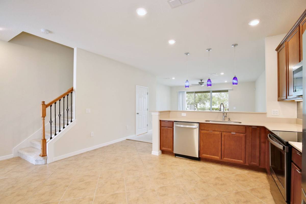 Townhouse for rent at 3924 Plainview Dr, Orlando, FL 32824