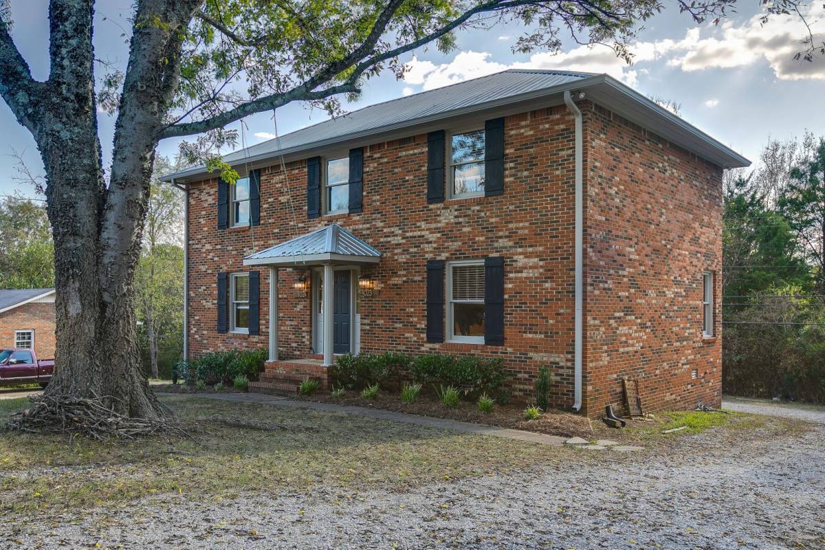 Townhouse for rent at 1023 Chicasaw Trail, Columbia, TN 38401