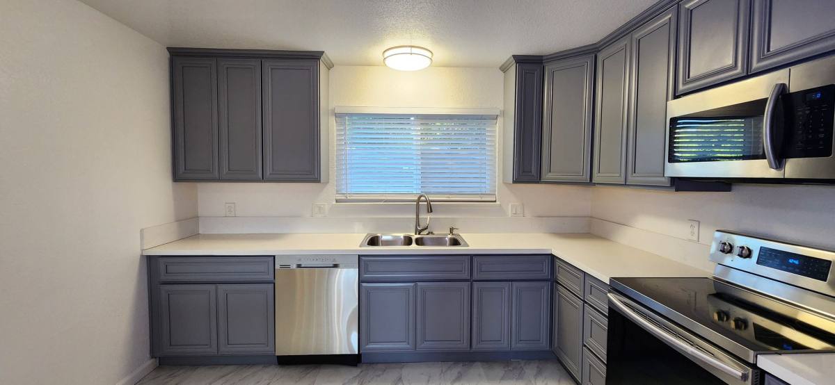 Apartment for rent at 1430 V St, Sacramento, CA 95818