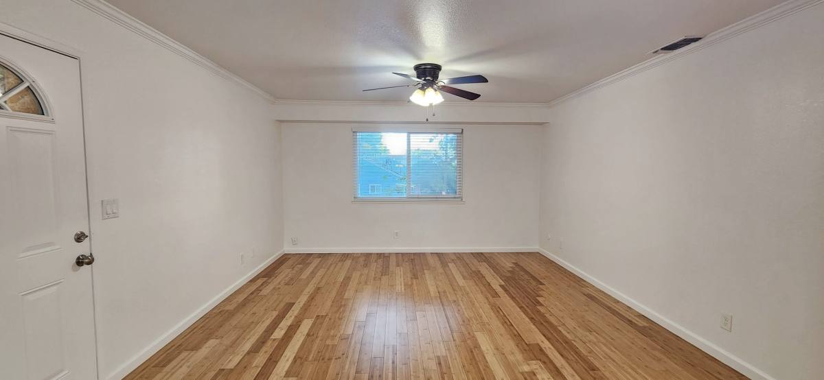 Apartment for rent at 1430 V St, Sacramento, CA 95818