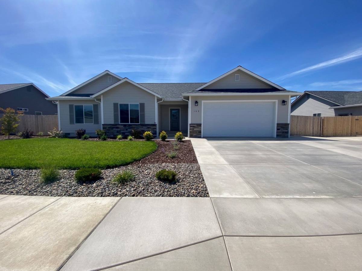 House for rent at 109 Citation Court, Winston, OR 97496