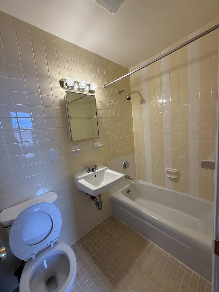 Apartment for rent at 64 Brighton Ave #306D, Allston, MA 02134