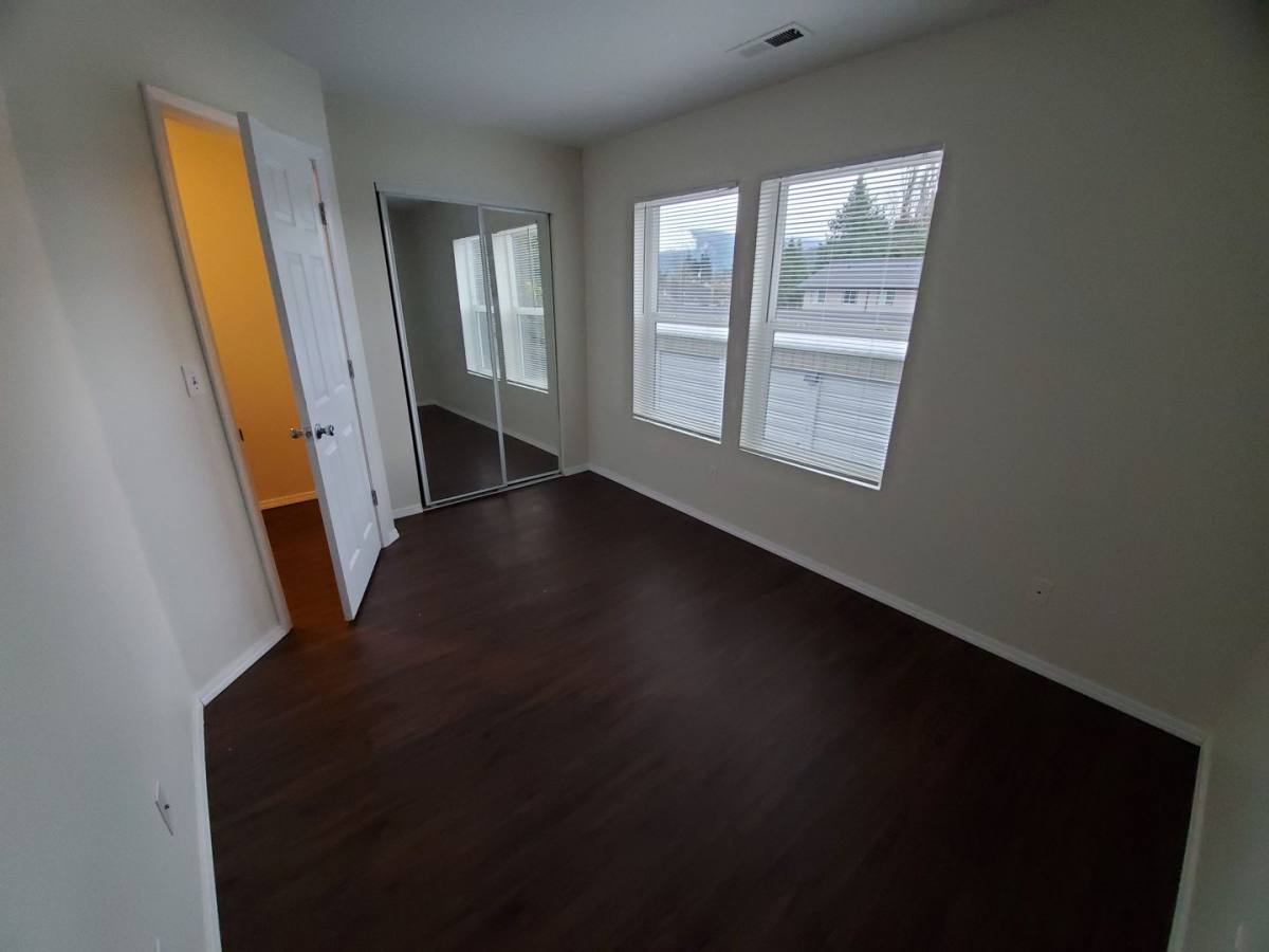 Apartment for rent at 625 Township St, Sedro Woolley, WA 98284