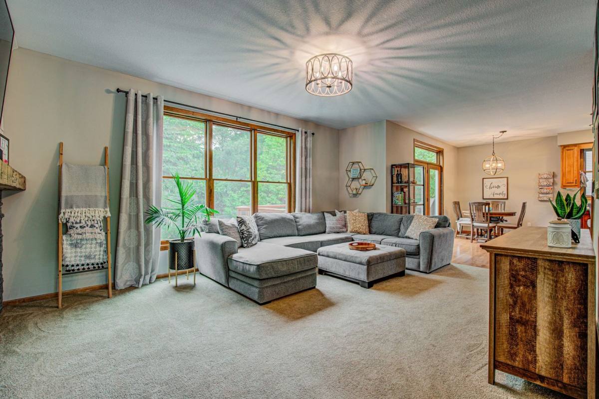 House for rent at 2456 Hunter Dr, Chanhassen, MN 55317