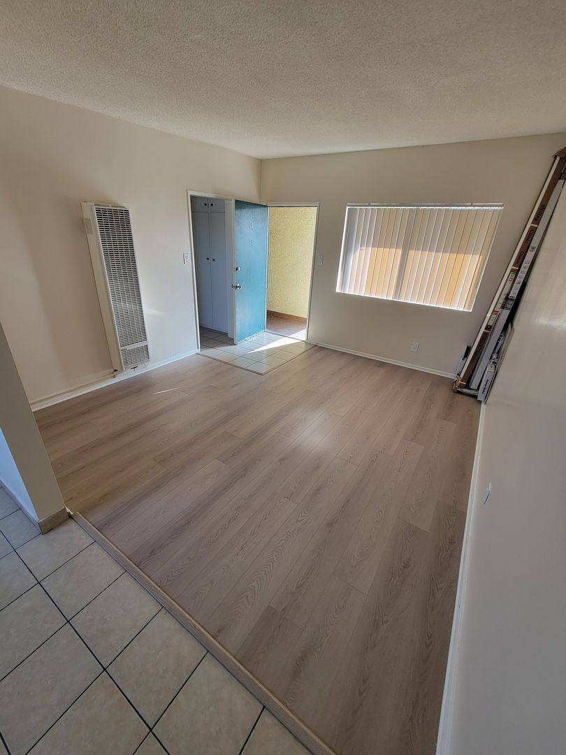 Apartment for rent at 13407 Cordary Ave, Hawthorne, CA 90250