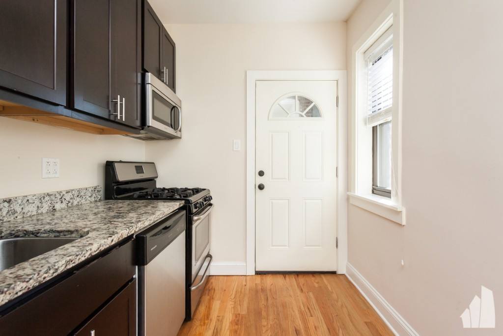 Apartment for rent at 40365 N Ashland, Chicago, IL 60613