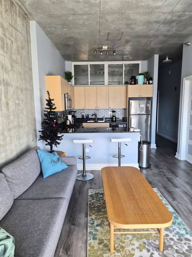 Apartment for rent at 235 W Van Buren St #1605, Chicago, IL 60607