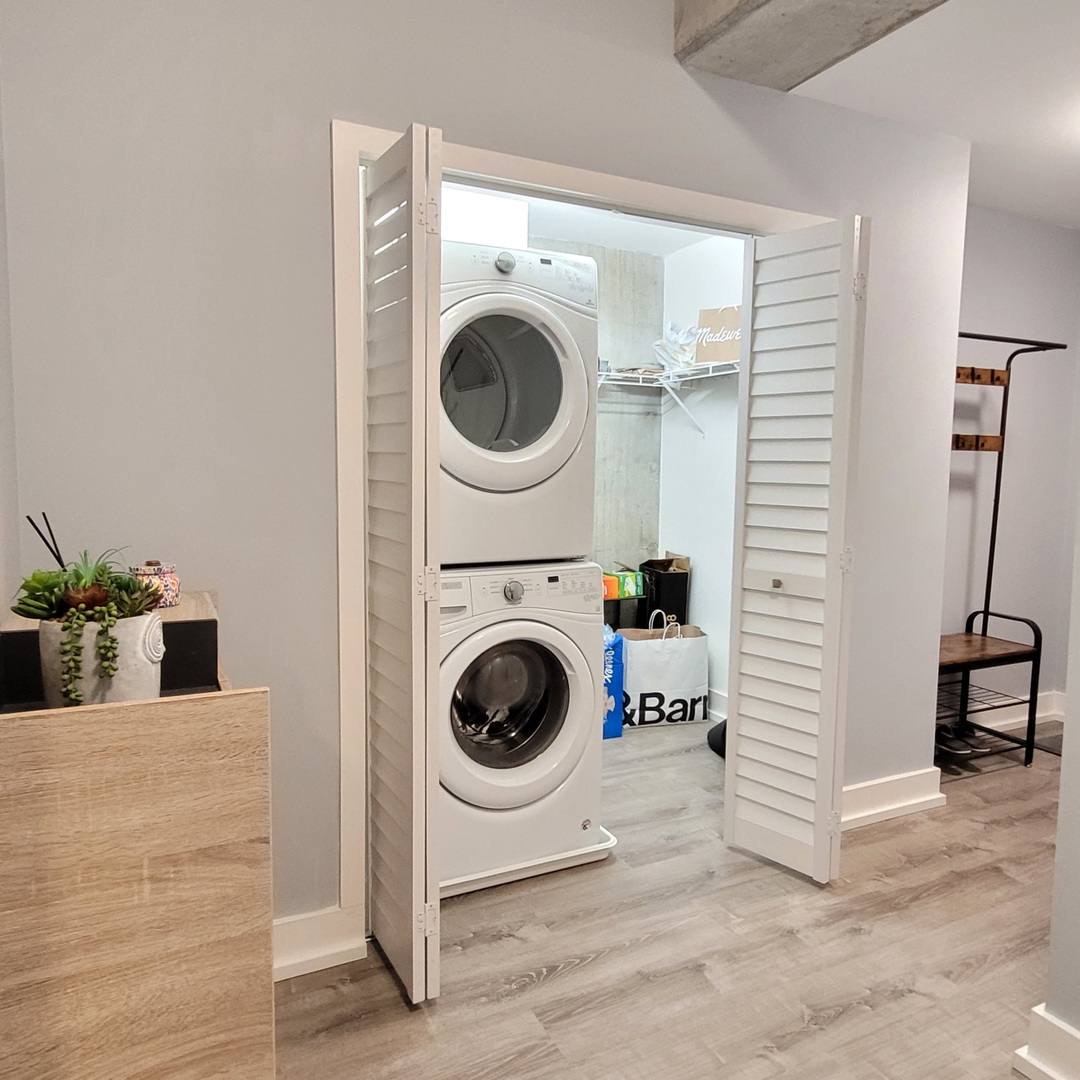 Apartment for rent at 235 W Van Buren St #1605, Chicago, IL 60607