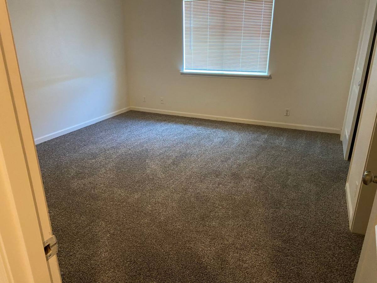 Apartment for rent at 4185 4187 Glacier View Dr, Springfield, OR 97478