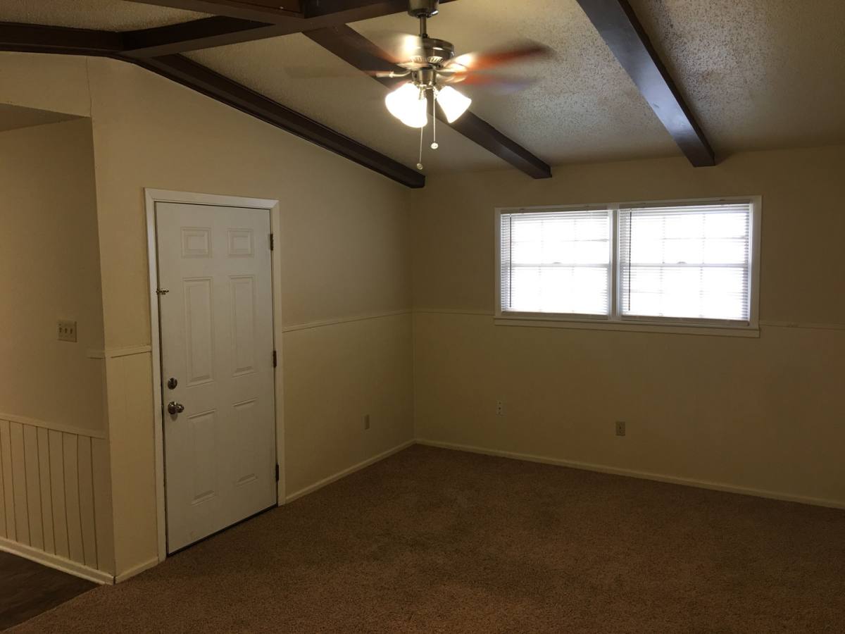 Apartment for rent at 4210 18th St, Lubbock, TX 79416