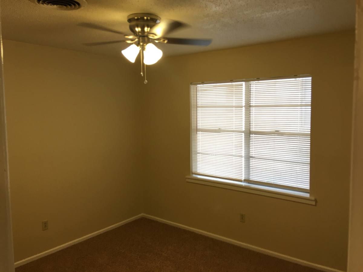 Apartment for rent at 4210 18th St, Lubbock, TX 79416