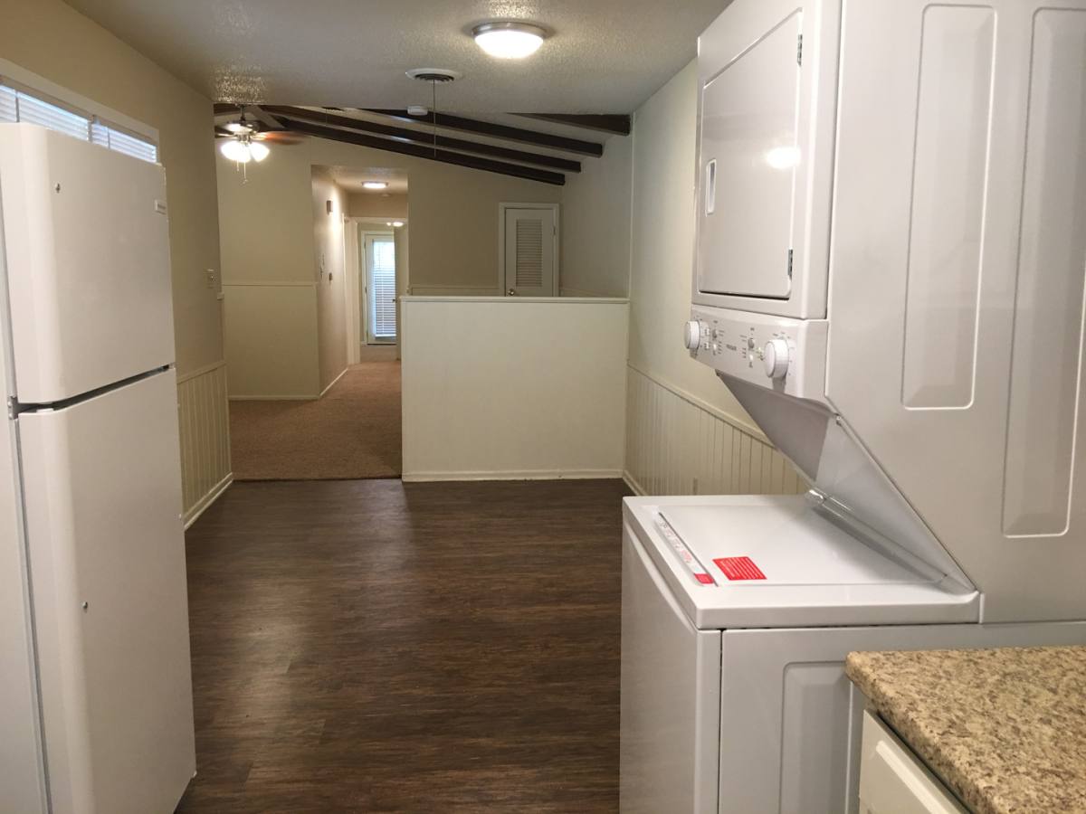 Apartment for rent at 4210 18th St, Lubbock, TX 79416