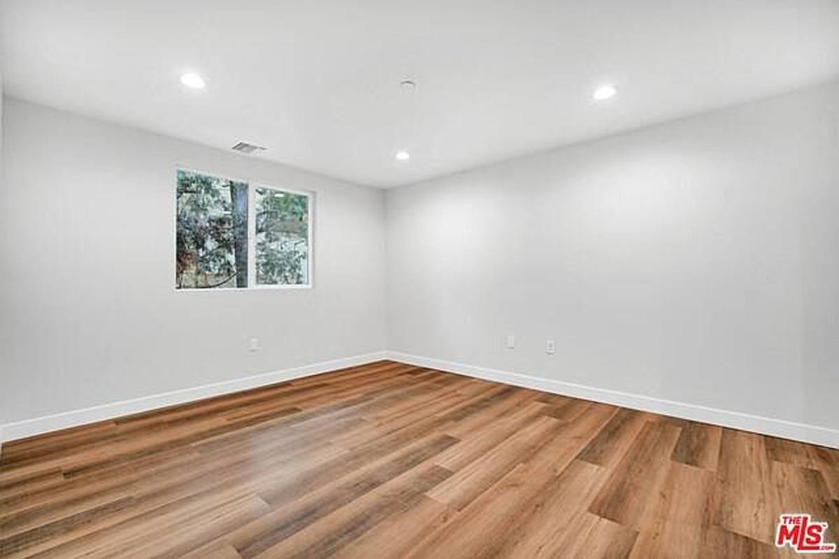 Apartment for rent at 14703-14711 Saticoy St, Van Nuys, CA 91405