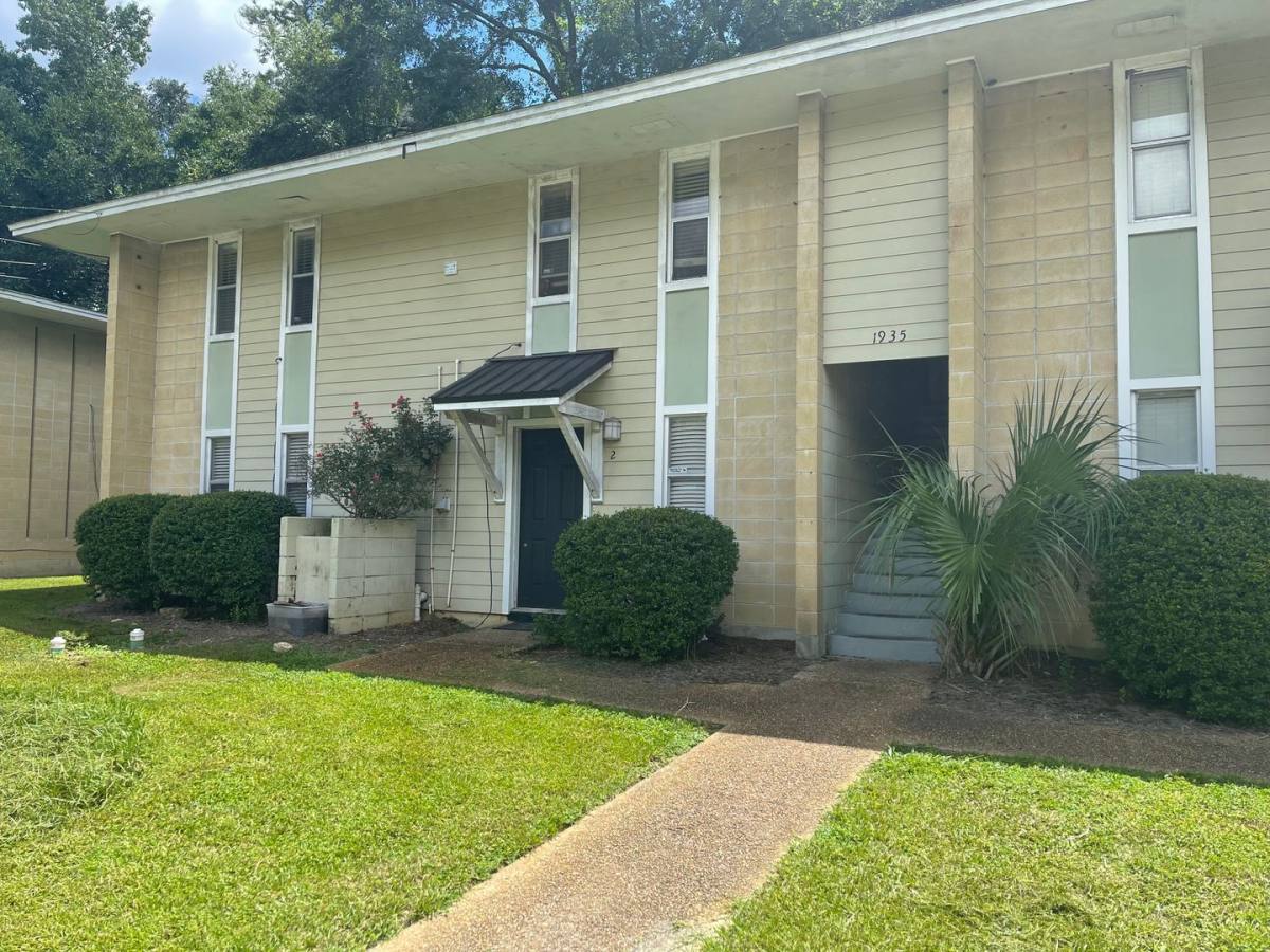 Apartment for rent at 1935 Dawsey St #2, Tallahassee, FL 32303