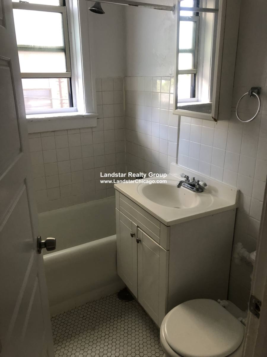Apartment for rent at 2536 N Sawyer #206, Chicago, IL 60647