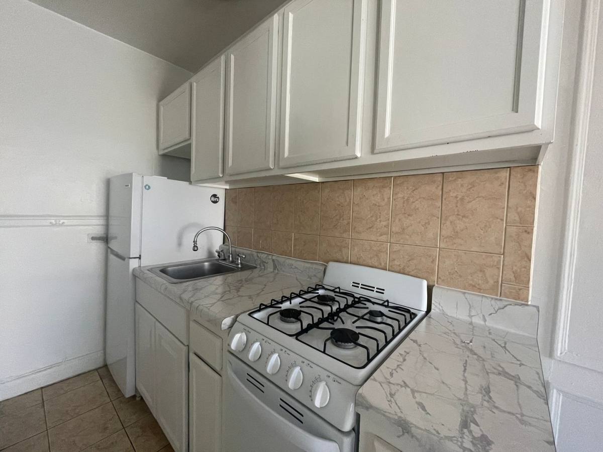 Apartment for rent at 434 Wellington Ave #604, Chicago, IL 60657