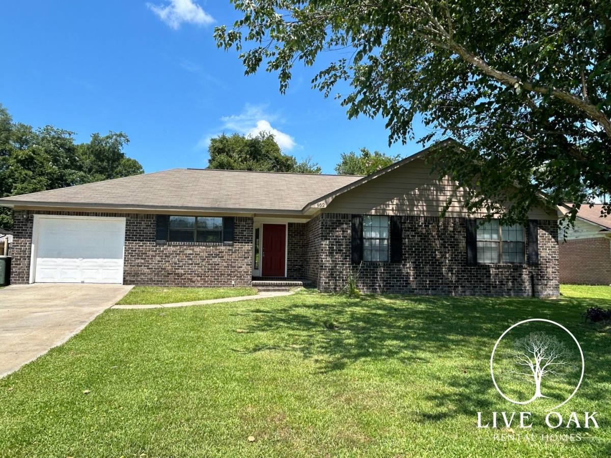 House for rent at 952 Gulfstream Rd, Hinesville, GA 31313
