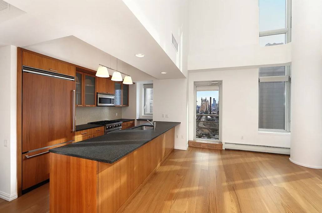 Condo for rent at 200 E 59th St #1101, New York, NY 10022