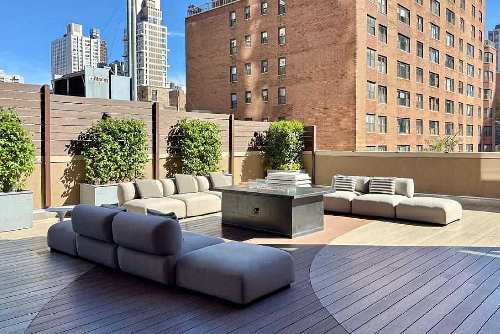 Condo for rent at 200 E 59th St #1101, New York, NY 10022