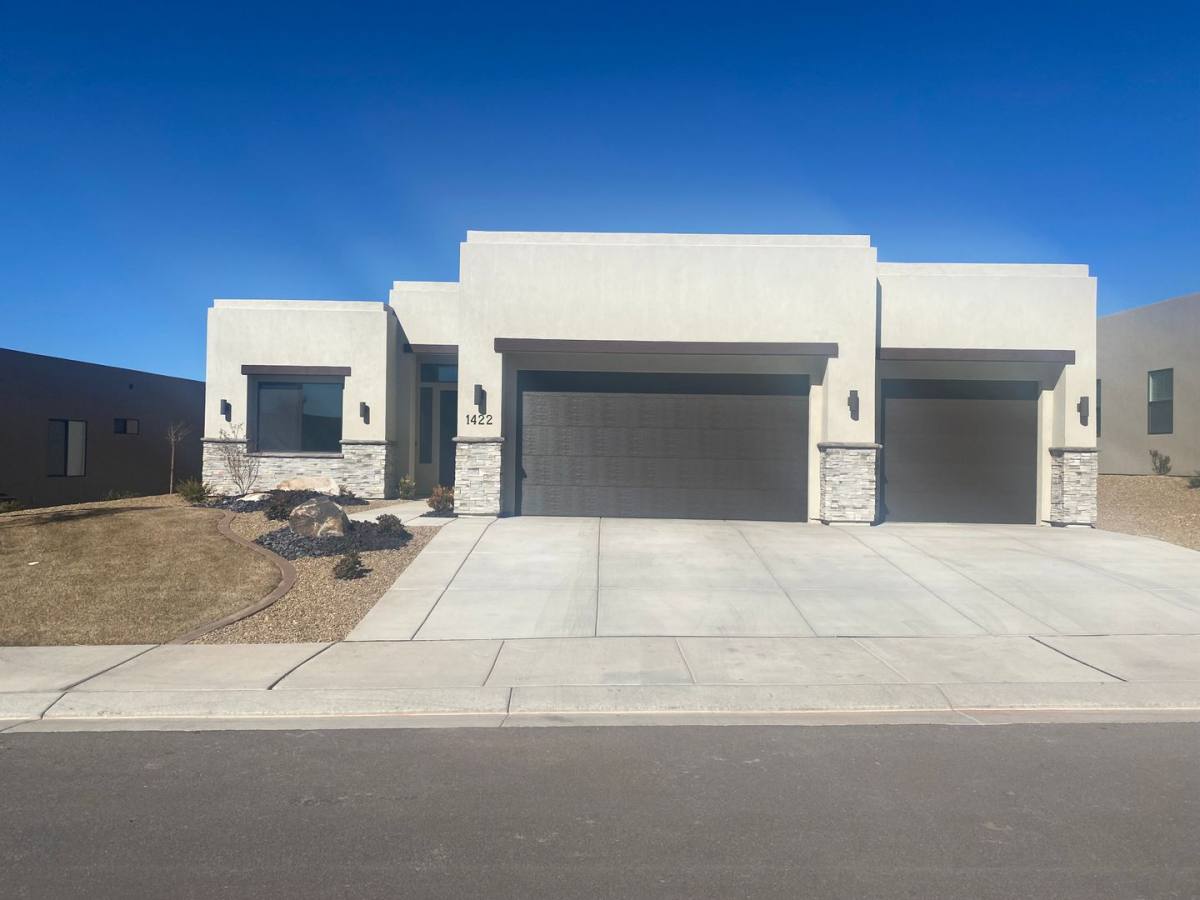 House for rent at 1422 W Pocket Mesa Dr, Saint George, UT 84770