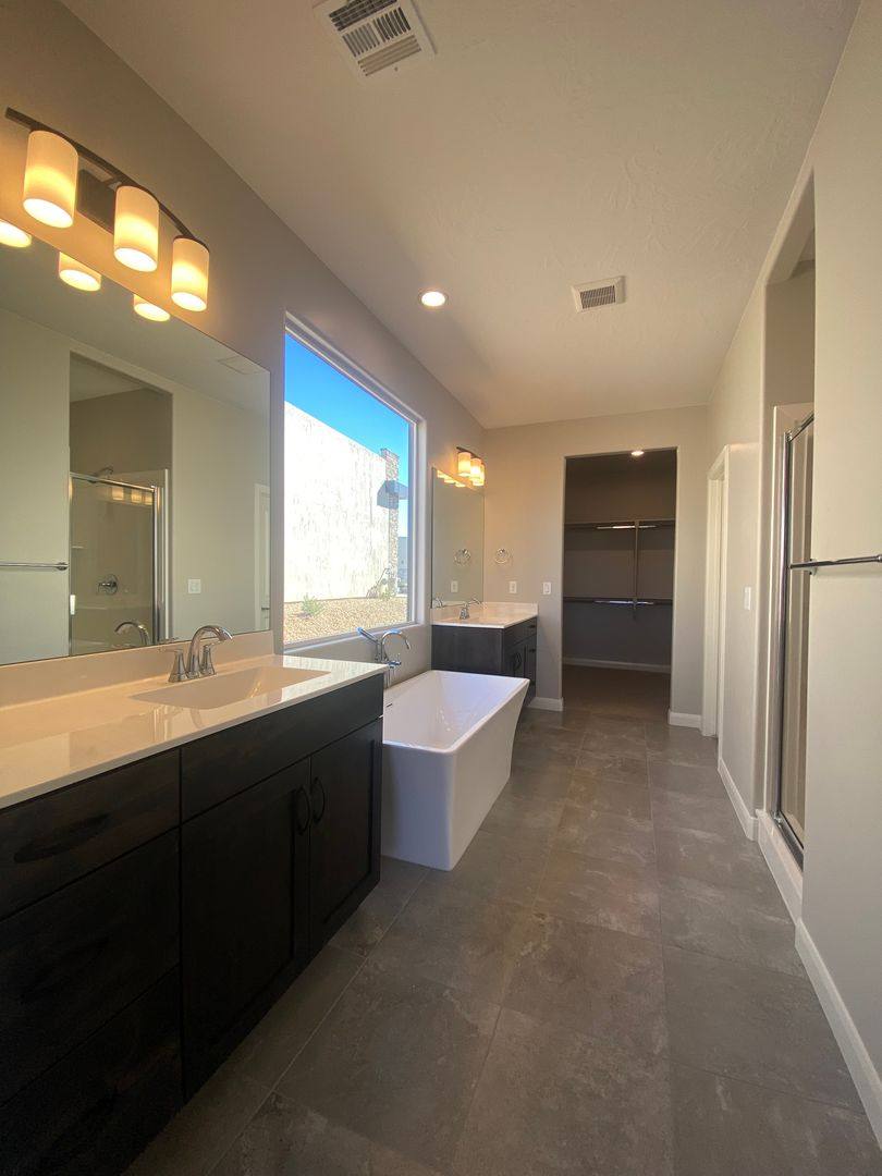 House for rent at 1422 W Pocket Mesa Dr, Saint George, UT 84770