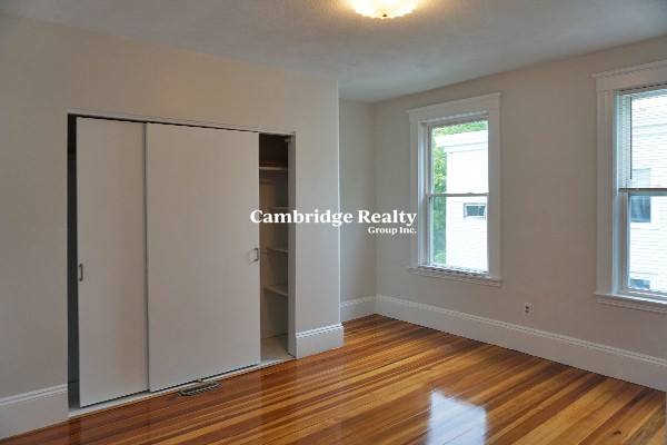 Apartment for rent at 56-58 Oxford St #58-3T, Somerville, MA 02143
