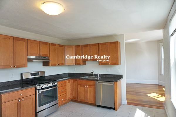 Apartment for rent at 56-58 Oxford St #58-3T, Somerville, MA 02143