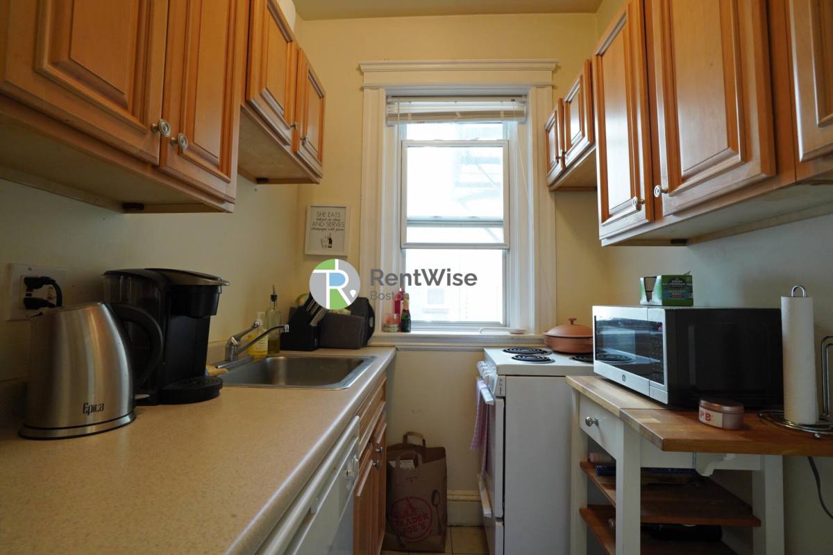 Apartment for rent at 1844 Commonwealth Ave #1, Brighton, MA 02135