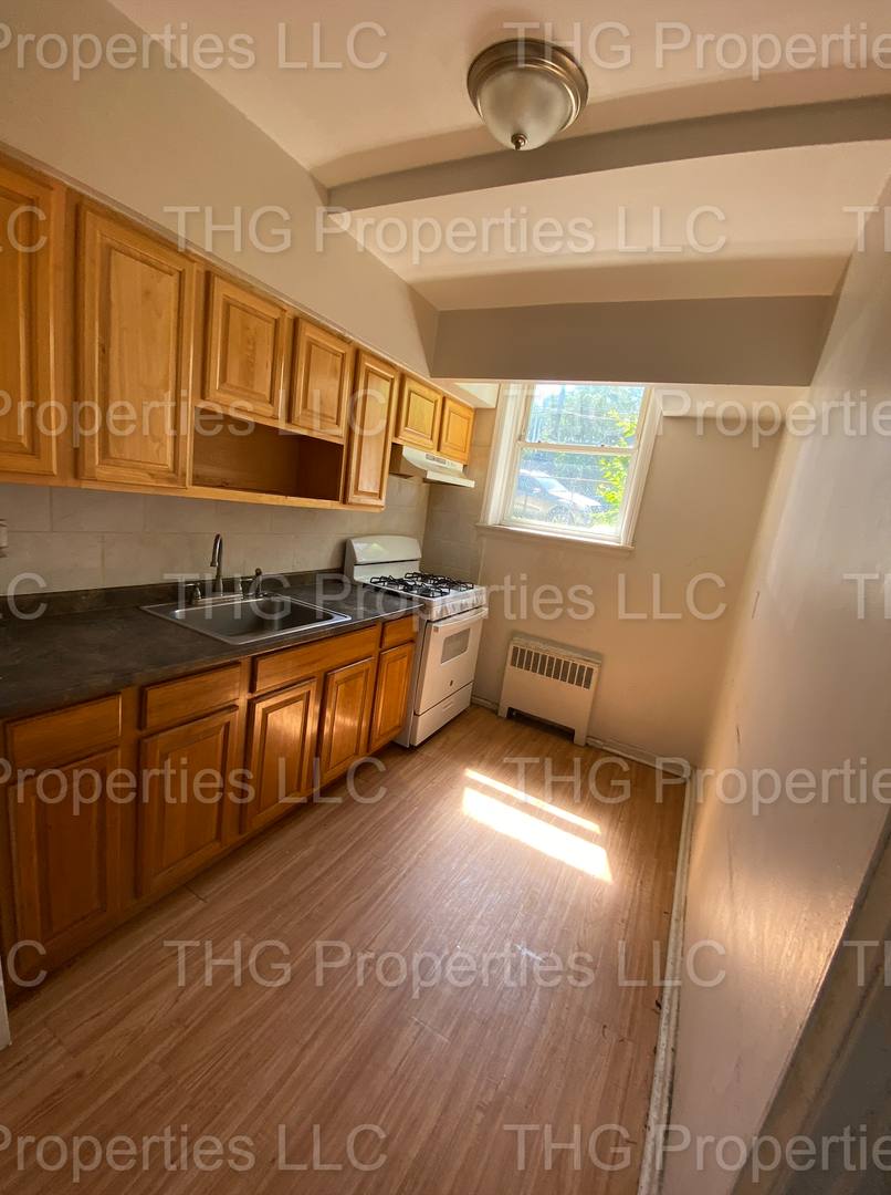Apartment for rent at 1510 N Broad St, Hillside, NJ 07205