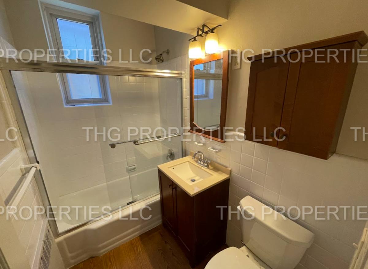 Apartment for rent at 1510 N Broad St, Hillside, NJ 07205