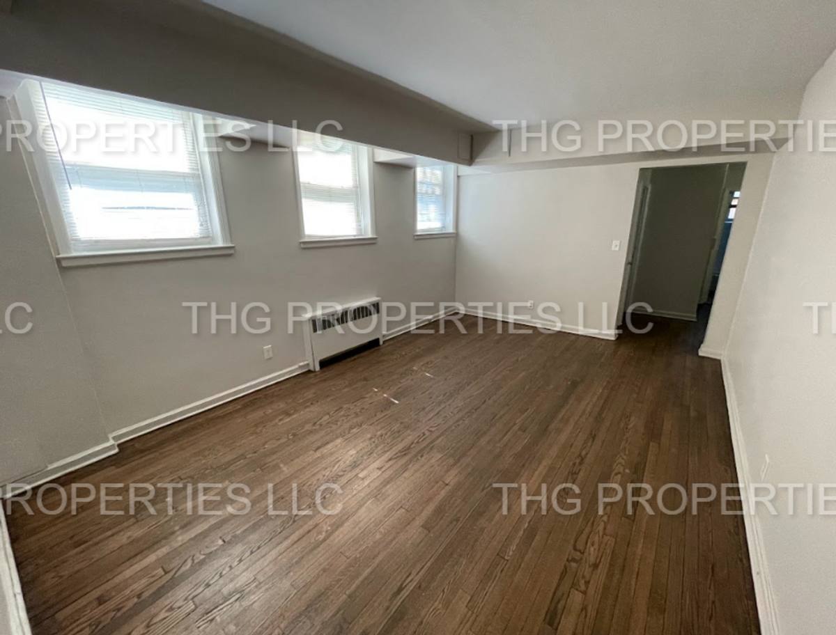 Apartment for rent at 1510 N Broad St, Hillside, NJ 07205