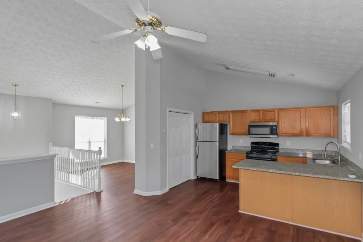 House for rent at 401 Edgewood Dr, McDonough, GA 30253