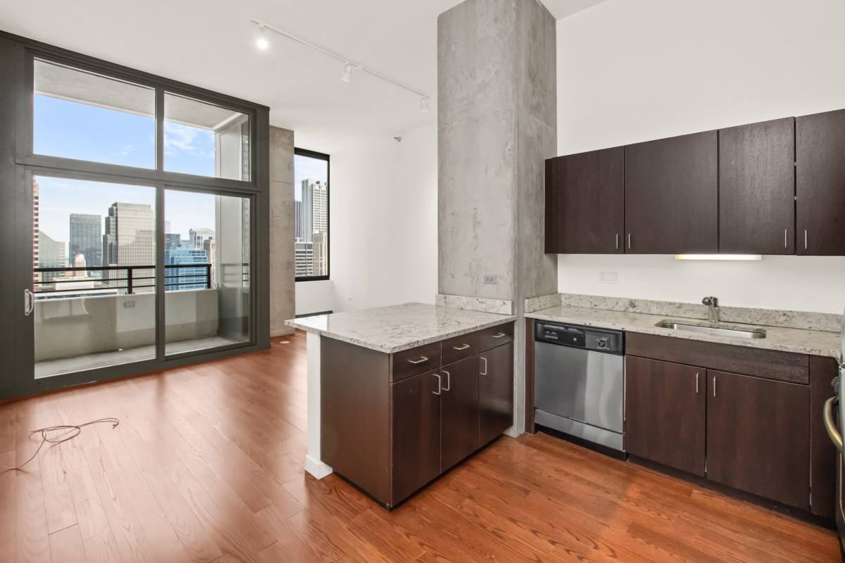 Apartment for rent at 235 W Van Buren St #4616, Chicago, IL 60607