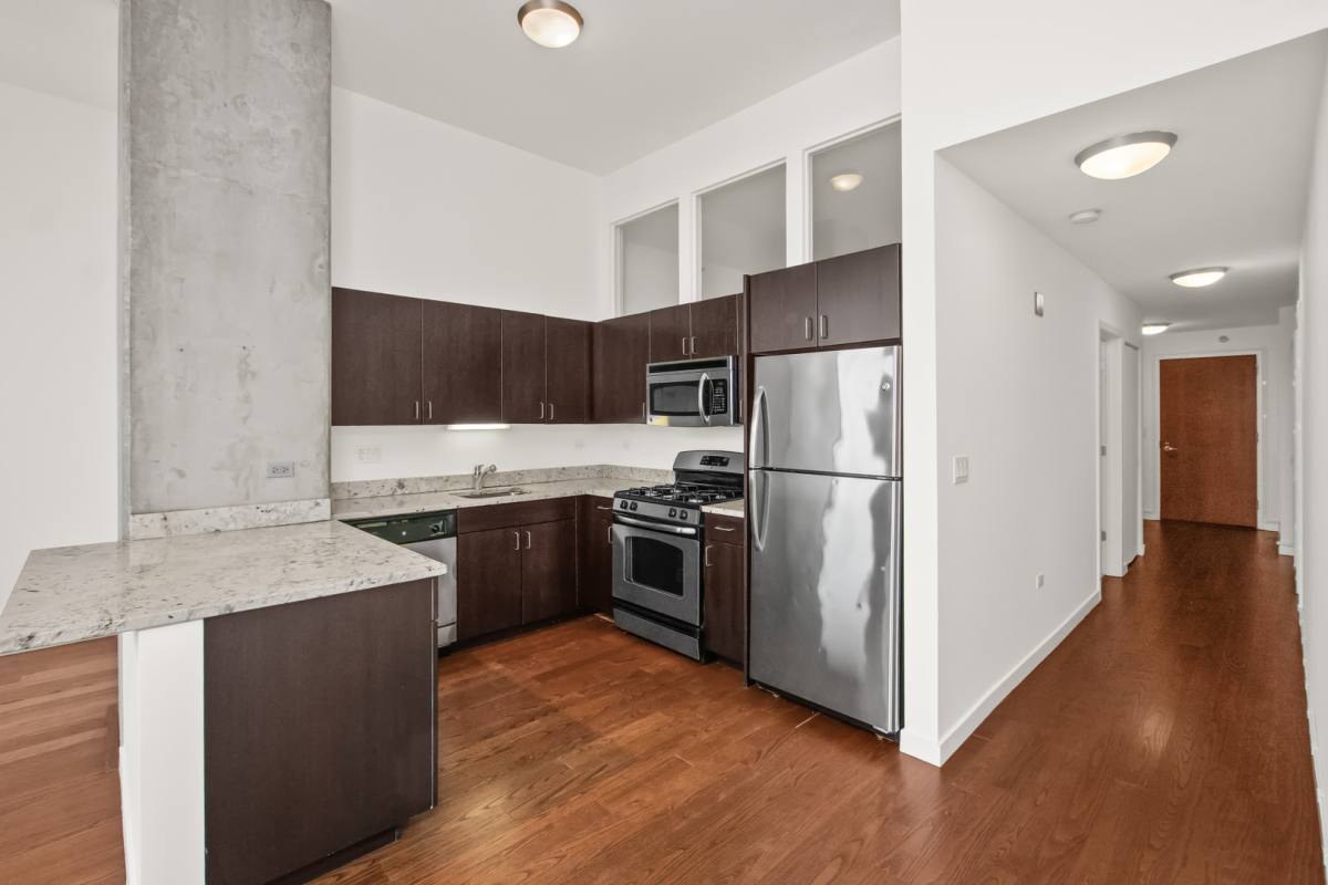 Apartment for rent at 235 W Van Buren St #4616, Chicago, IL 60607