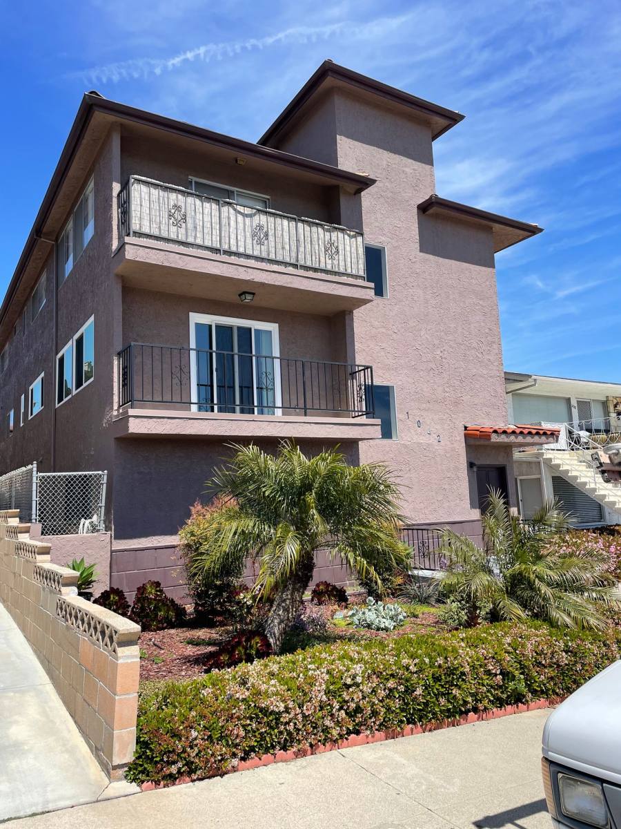 Apartment for rent at 1042 W 9th St, San Pedro, CA 90731