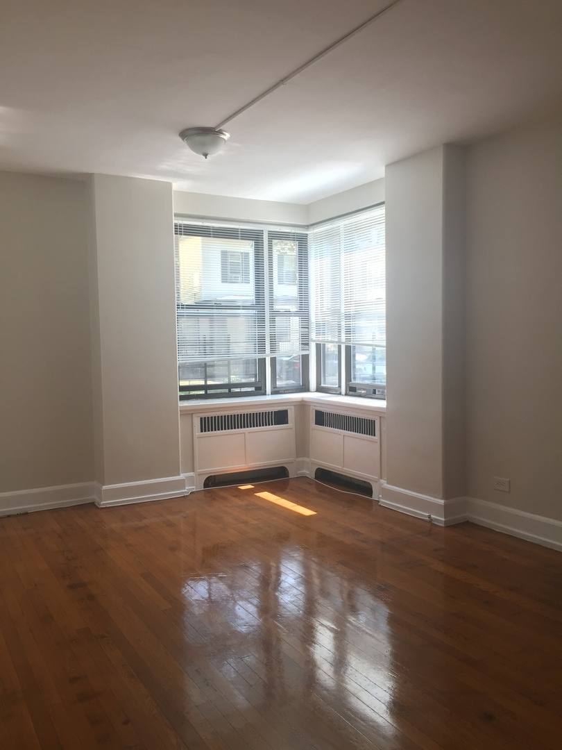 Apartment for rent at 2474 Kennedy Blvd, Jersey City, NJ 07304