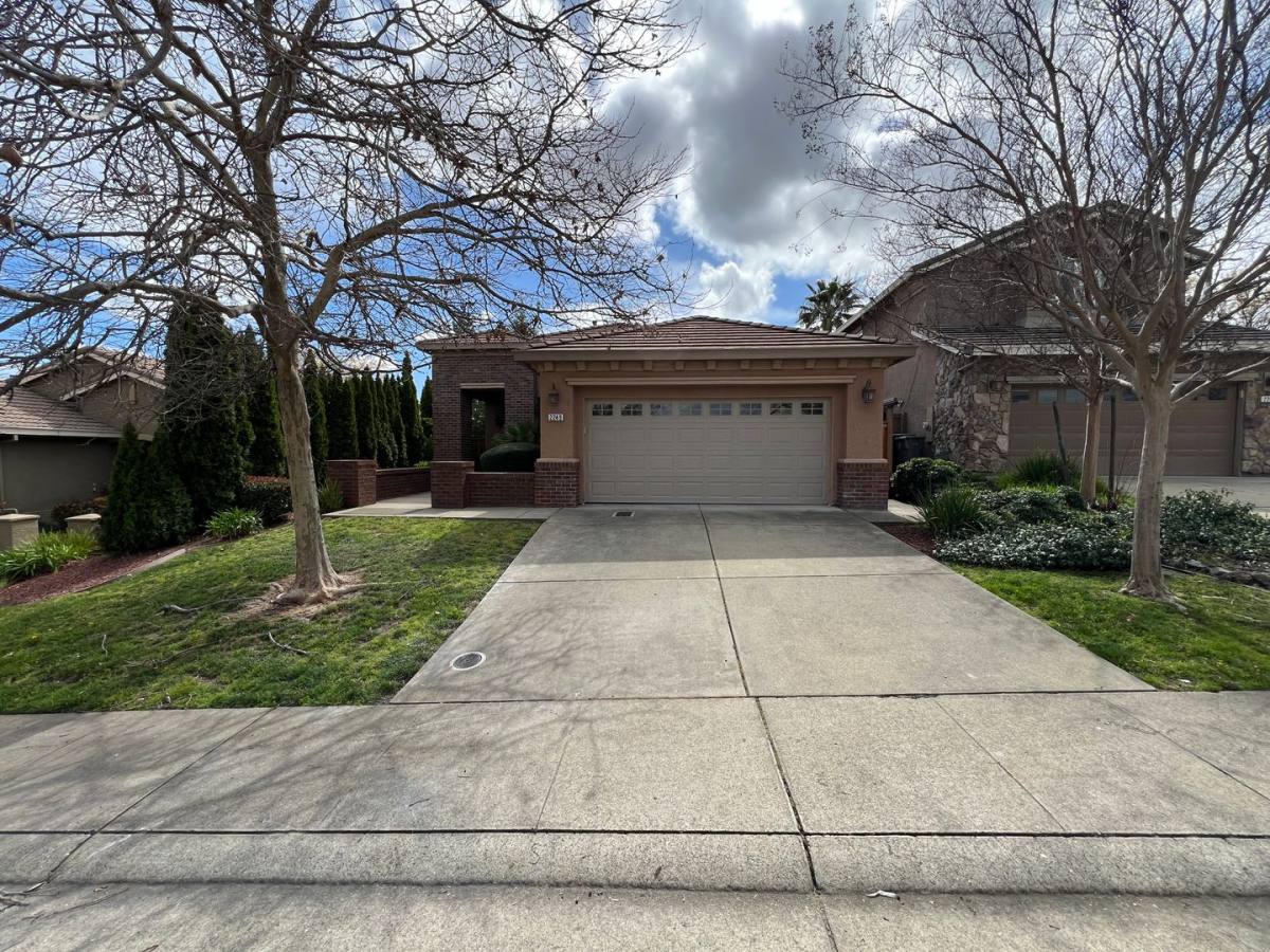 House for rent at 2249 Gallup Dr, Folsom, CA 95630