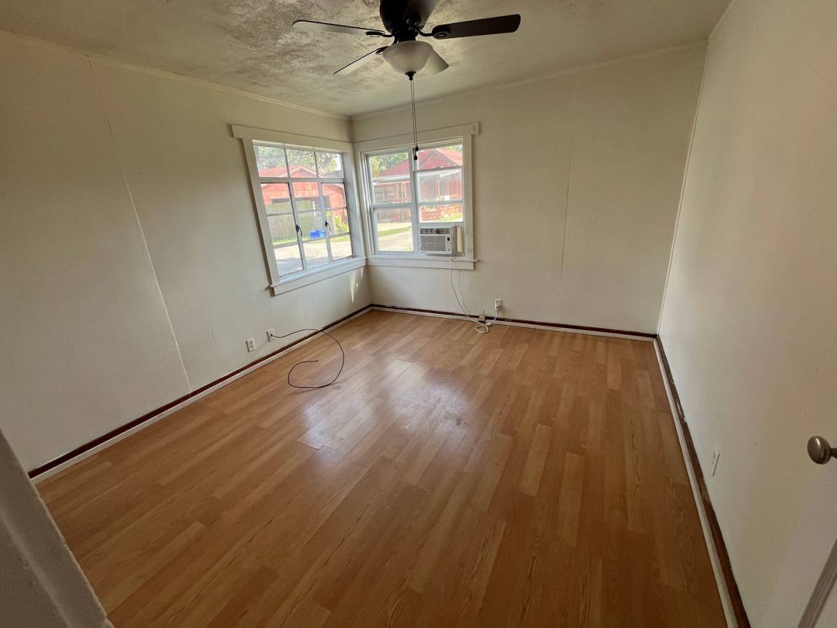House for rent at 111R S Central, Roxana, IL 62084