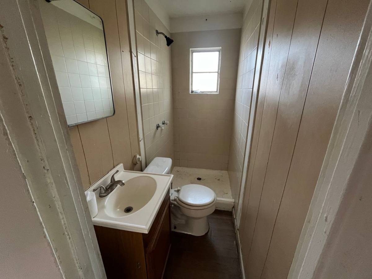 House for rent at 111R S Central, Roxana, IL 62084