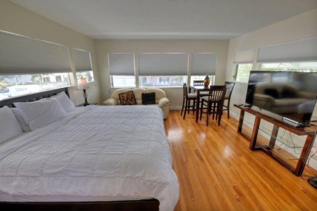 House for rent at 3201 NE 23rd St, Fort Lauderdale, FL 33305