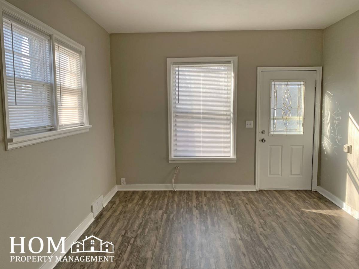 Apartment for rent at 532 Wheeler Ave, Mankato, MN 56003
